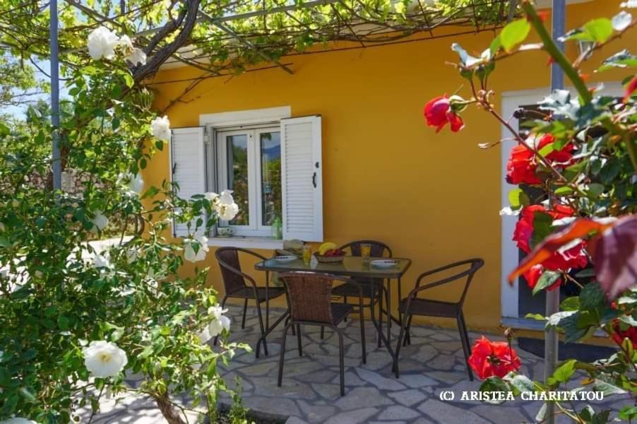 Adonino Residence-The House Of Pomegranates Lakíthra Eksteriør billede
