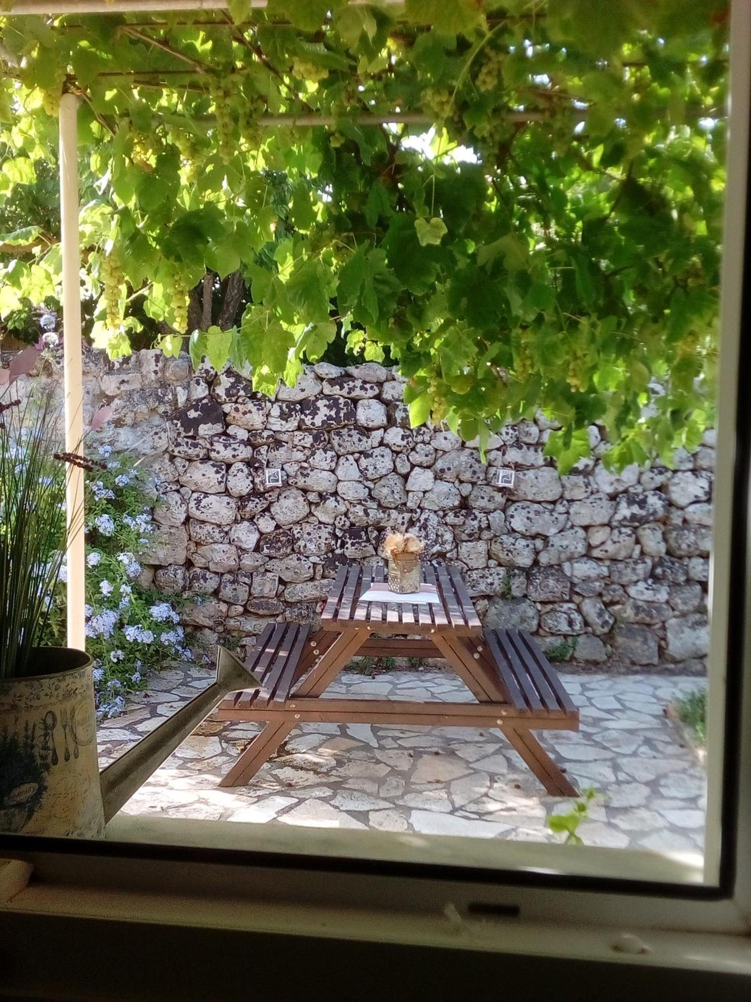 Adonino Residence-The House Of Pomegranates Lakíthra Eksteriør billede